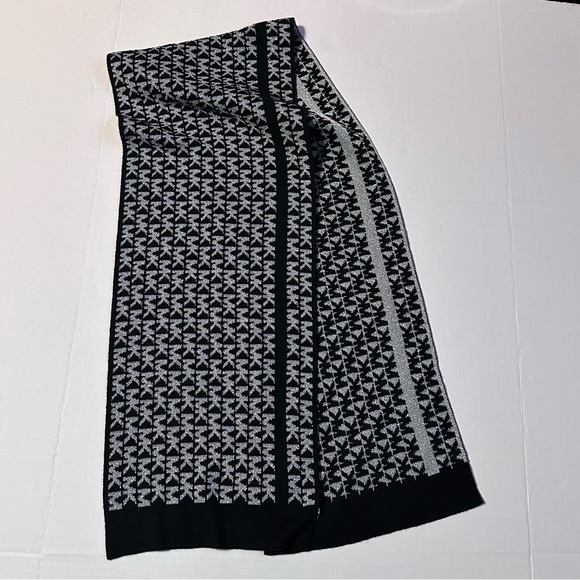 Michael Kors Scarf Black Silver Metallic MK Logo Monogram Designer - Picture 4 of 12
